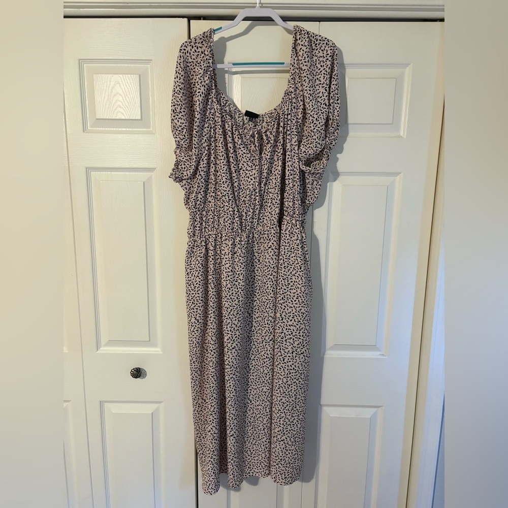 Light Pink and Black Midi Dress